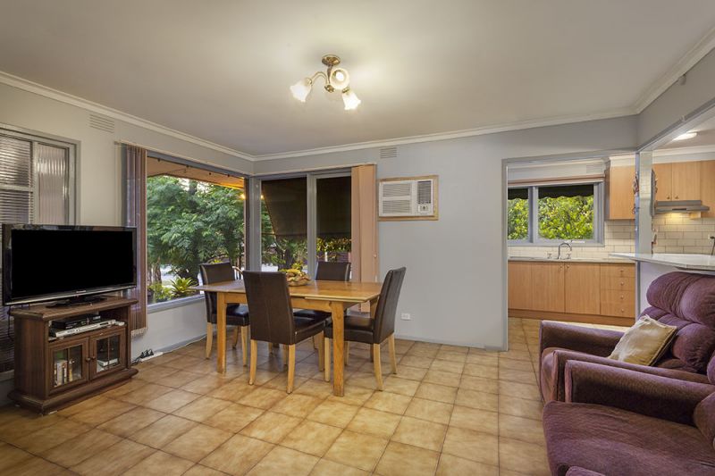 38 Middleborough Road, Burwood East - Thumbnail 3