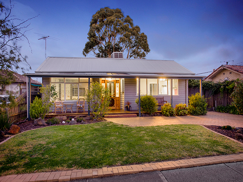 17 Ronald Avenue, Altona North - Thumbnail 2