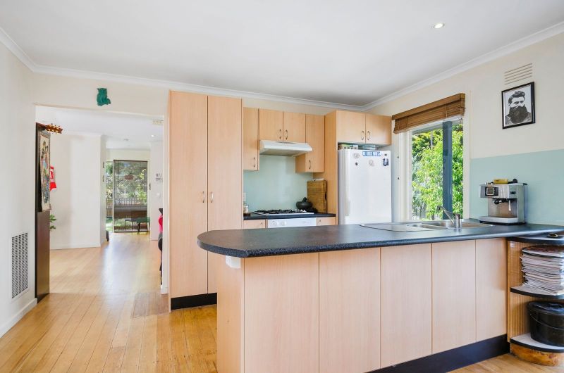 36 Endeavour Drive Ocean Grove VIC, Ocean Grove - Thumbnail 4