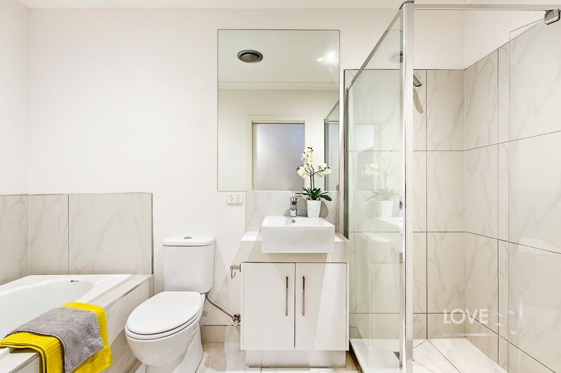 MODERN THREE BEDROOM TOWNHOUSE