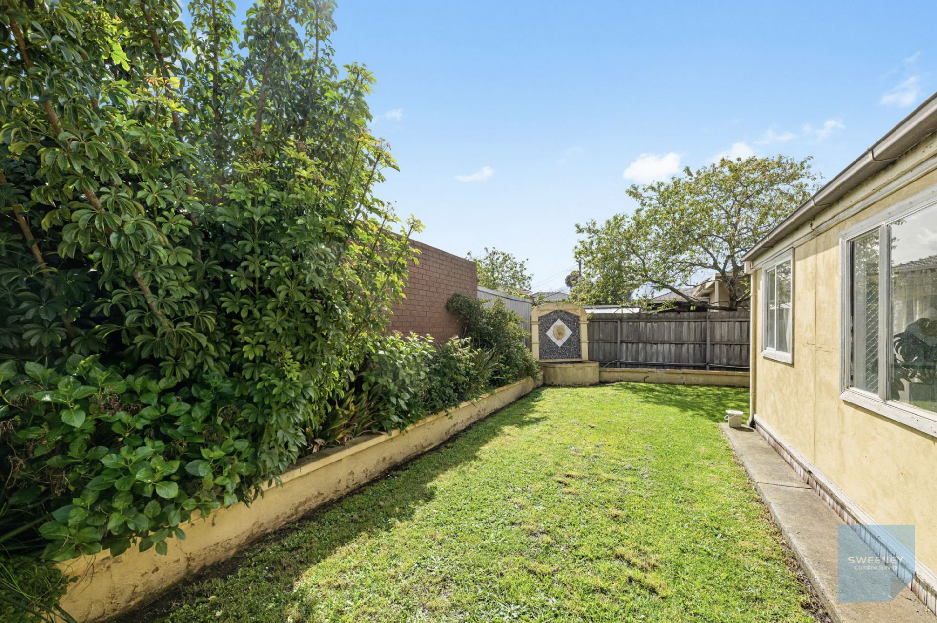 15 Charlton Place, Thomastown - Image 1