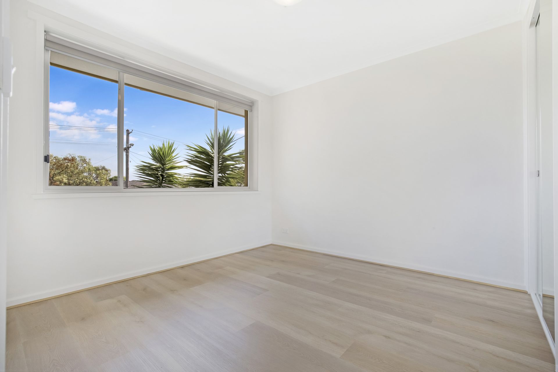 Light, Spacious & Modern Two Bedroom Apartment In A Great Location