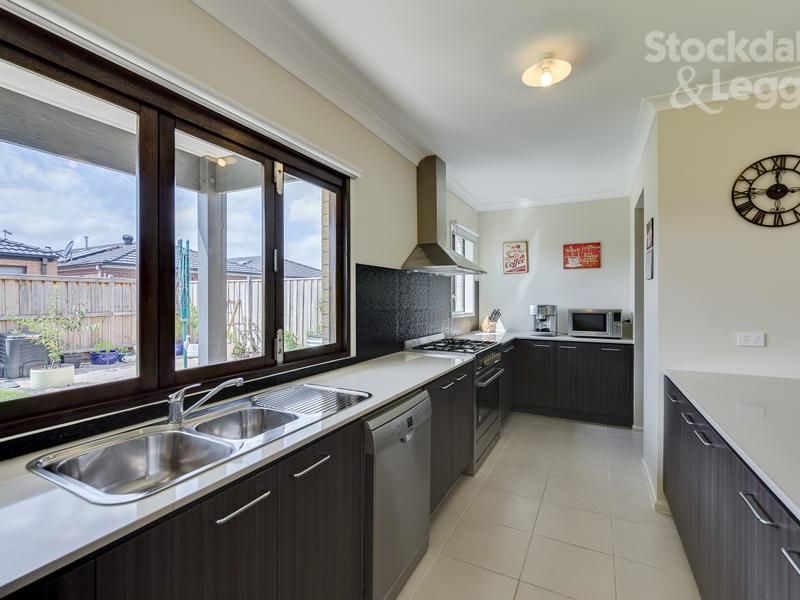 12 Eugenia Street MERNDA, Mernda - Thumbnail 5