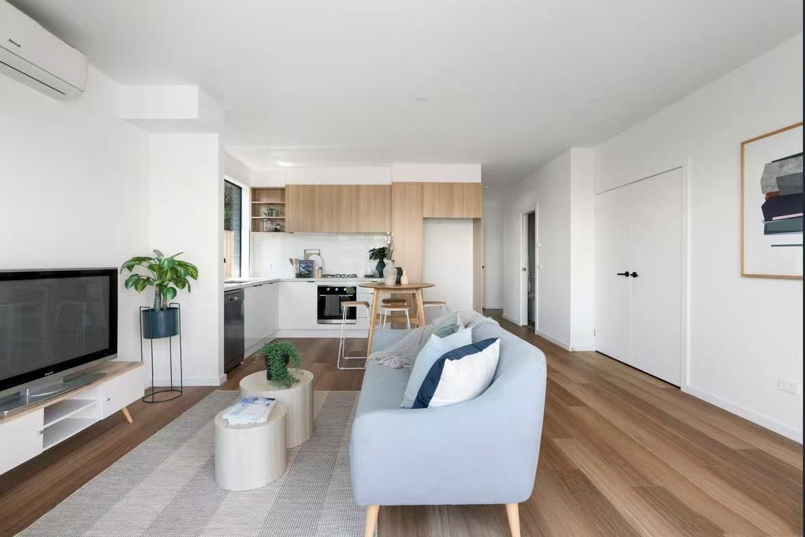 Brand New Townhouse in the Heart of Reservoir