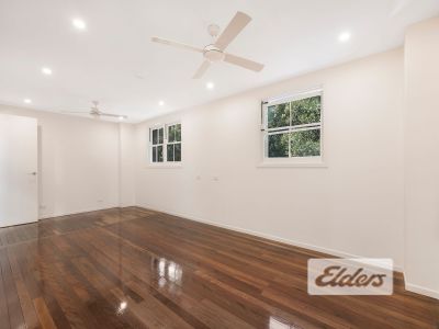 OFFICE/WAREHOUSE FREESTANDER WITH MAJOR EXPOSURE!