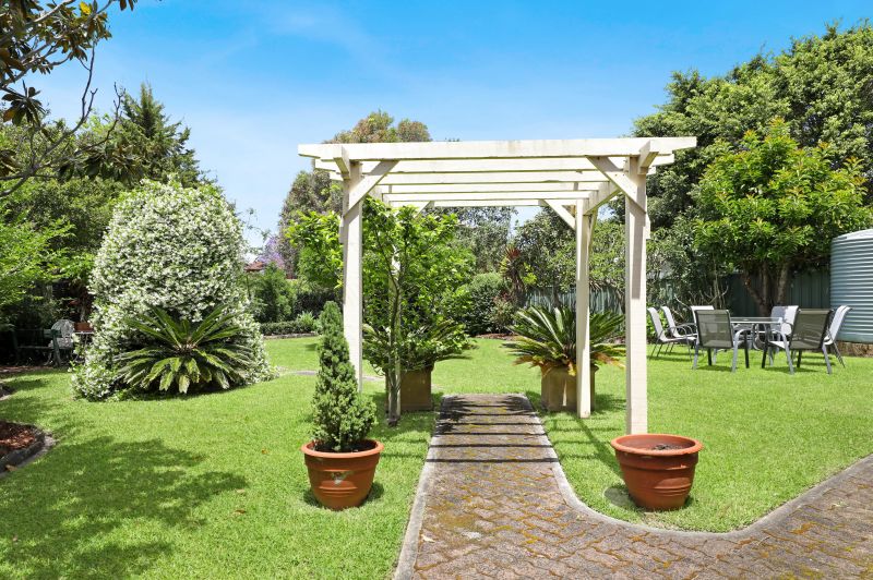 Real Estate For Sale 90 Hopewood Crescent Fairy Meadow , NSW