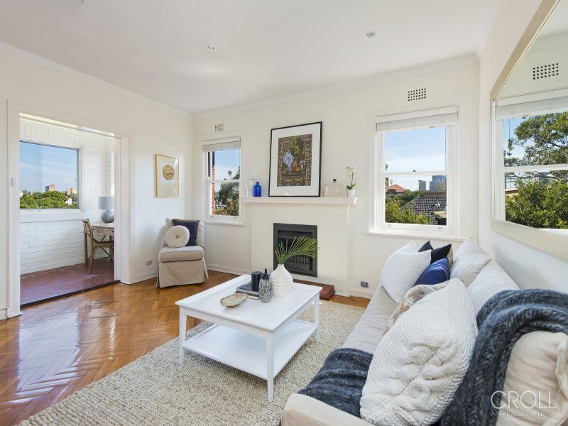 12/33 Aubin Street NEUTRAL BAY NSW, Bay - Thumbnail 2