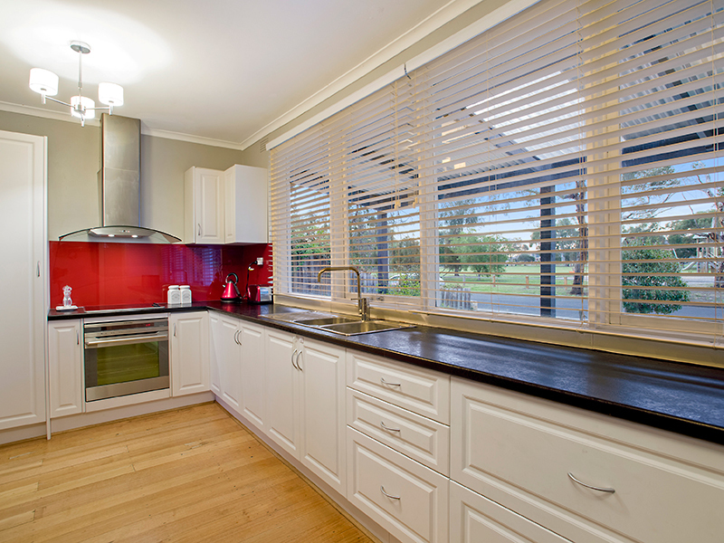17 Ronald Avenue, Altona North - Thumbnail 6