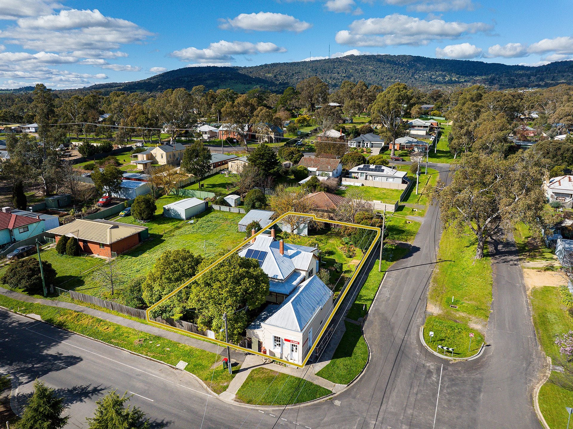 22 High Street, Harcourt - Thumbnail 2