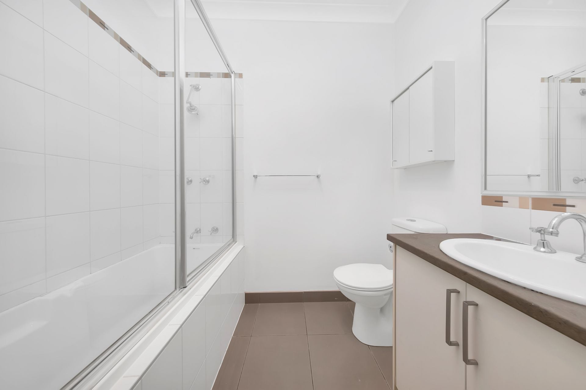 Beautifully Presented 2-Bedroom Home in Thomastown!