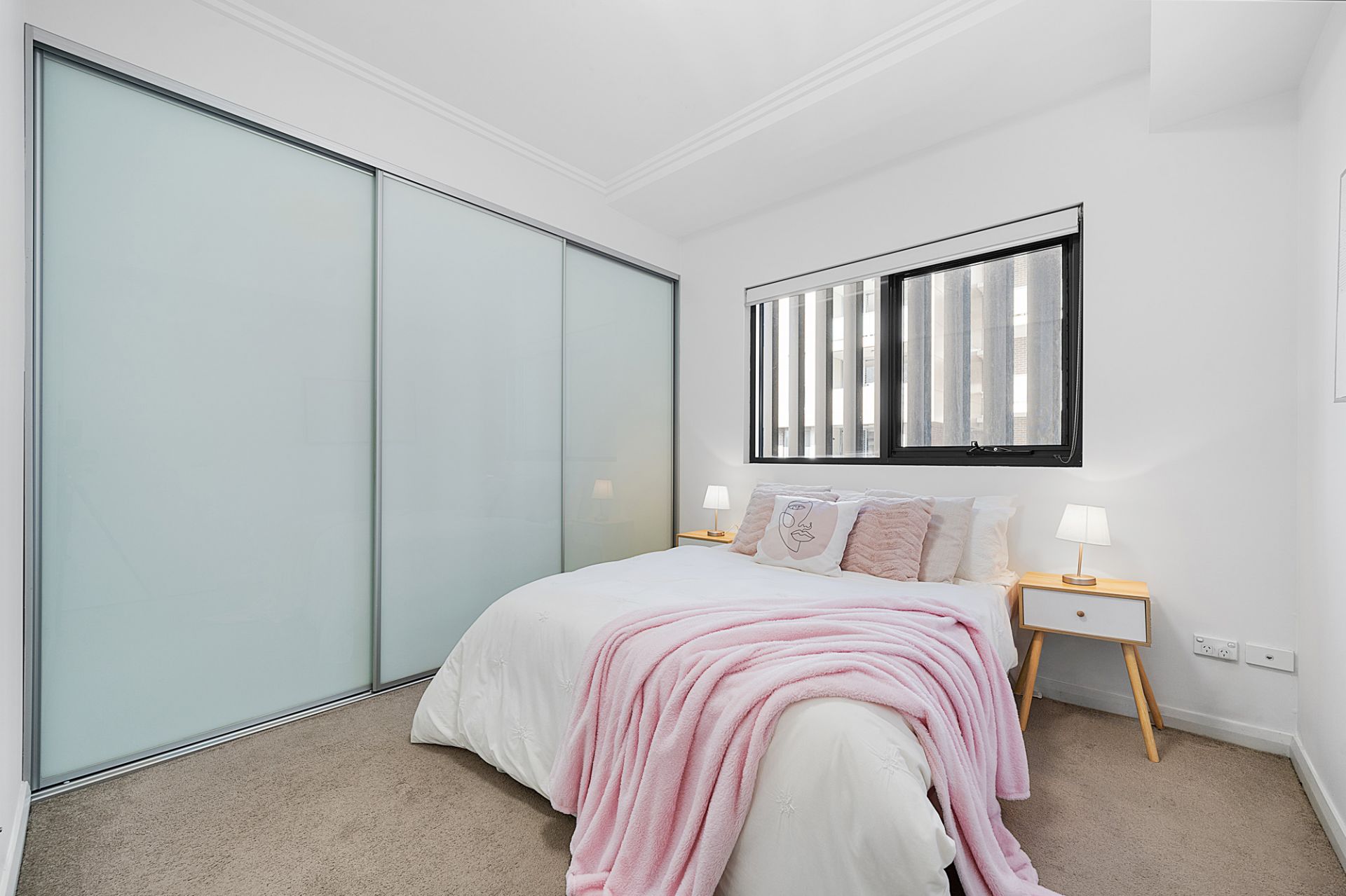 607/4-8 Smallwood Avenue, Homebush, Homebush - Thumbnail 7