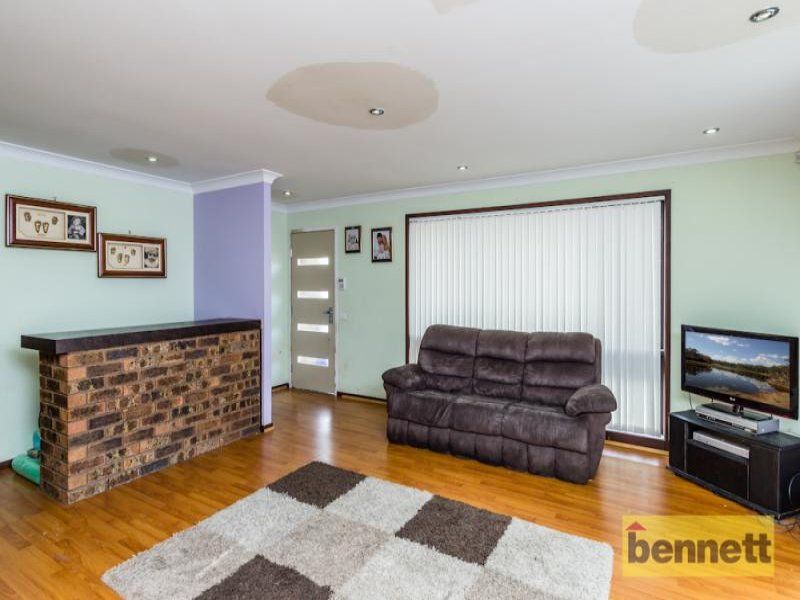 6 Phillip Place, McGraths Hill - Thumbnail 4