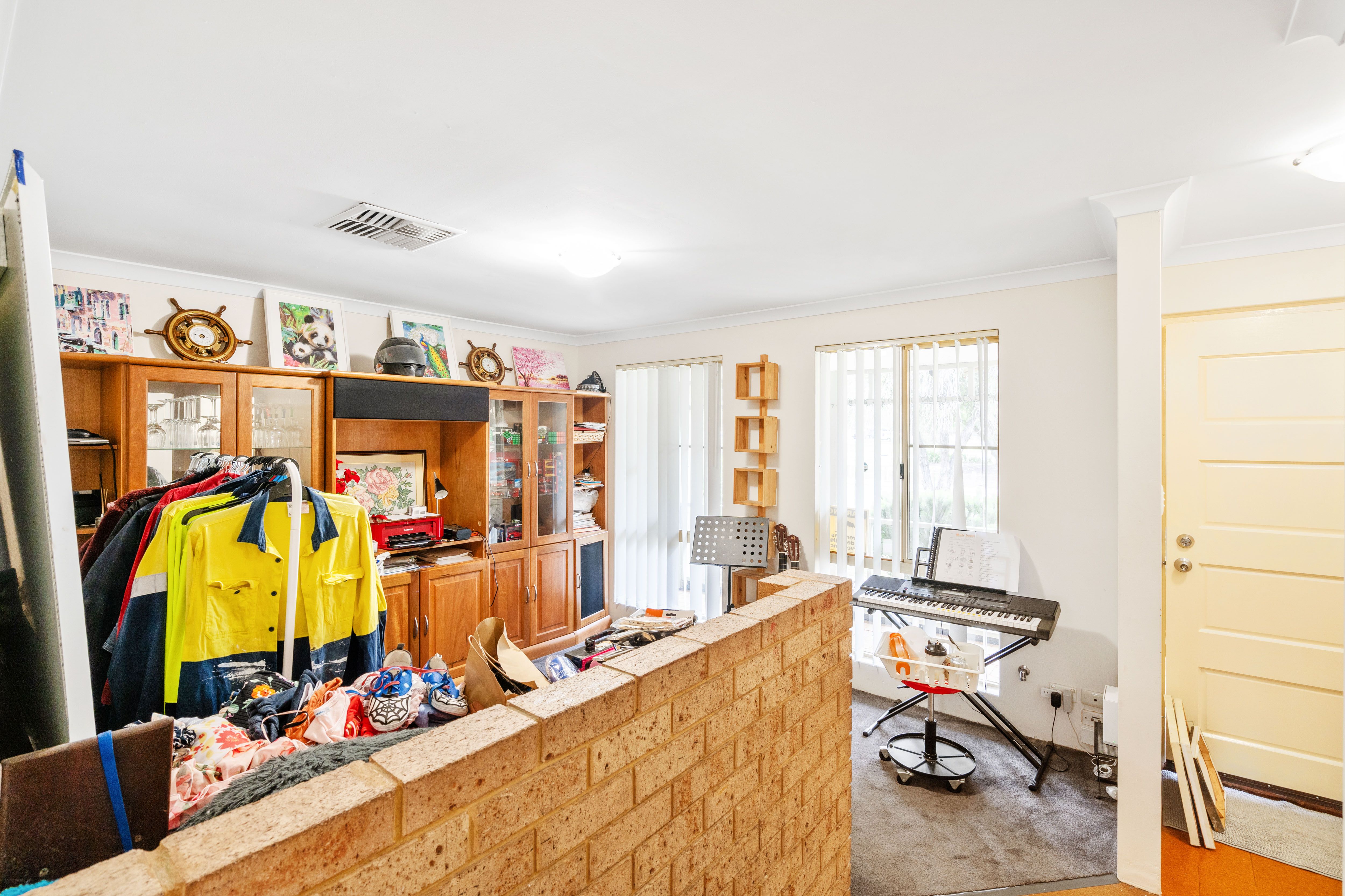 Real Estate For Sale 15 Quoll Plaza Brookdale , WA