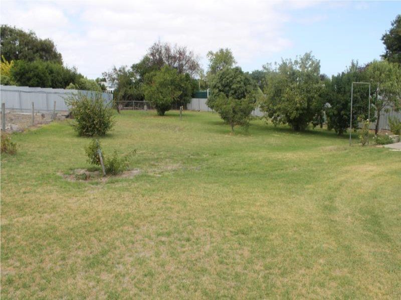 3 White Street MILLICENT SA, Millicent - Thumbnail 2