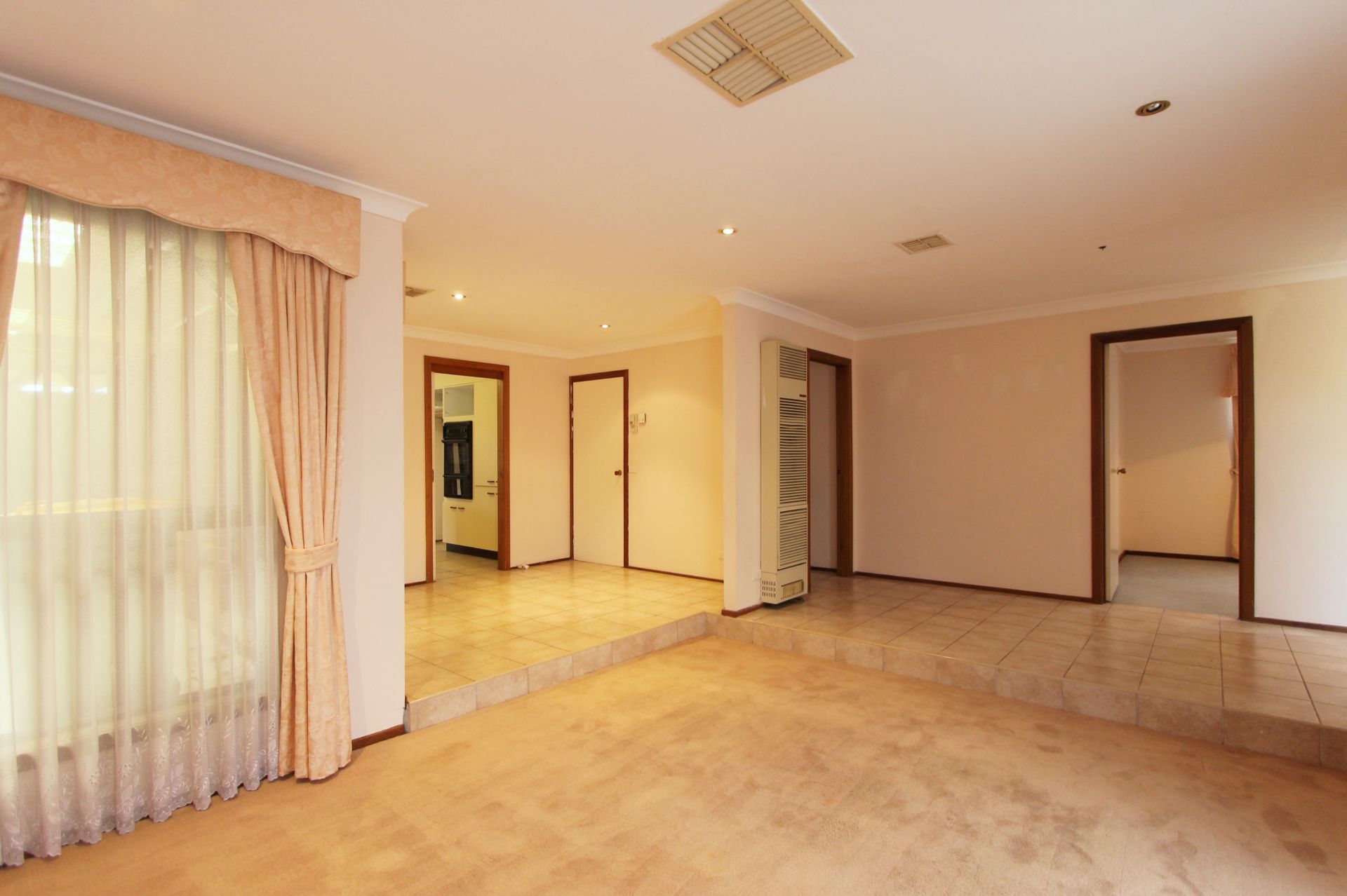 PERFECTLY LOCATED FAMILY HOME