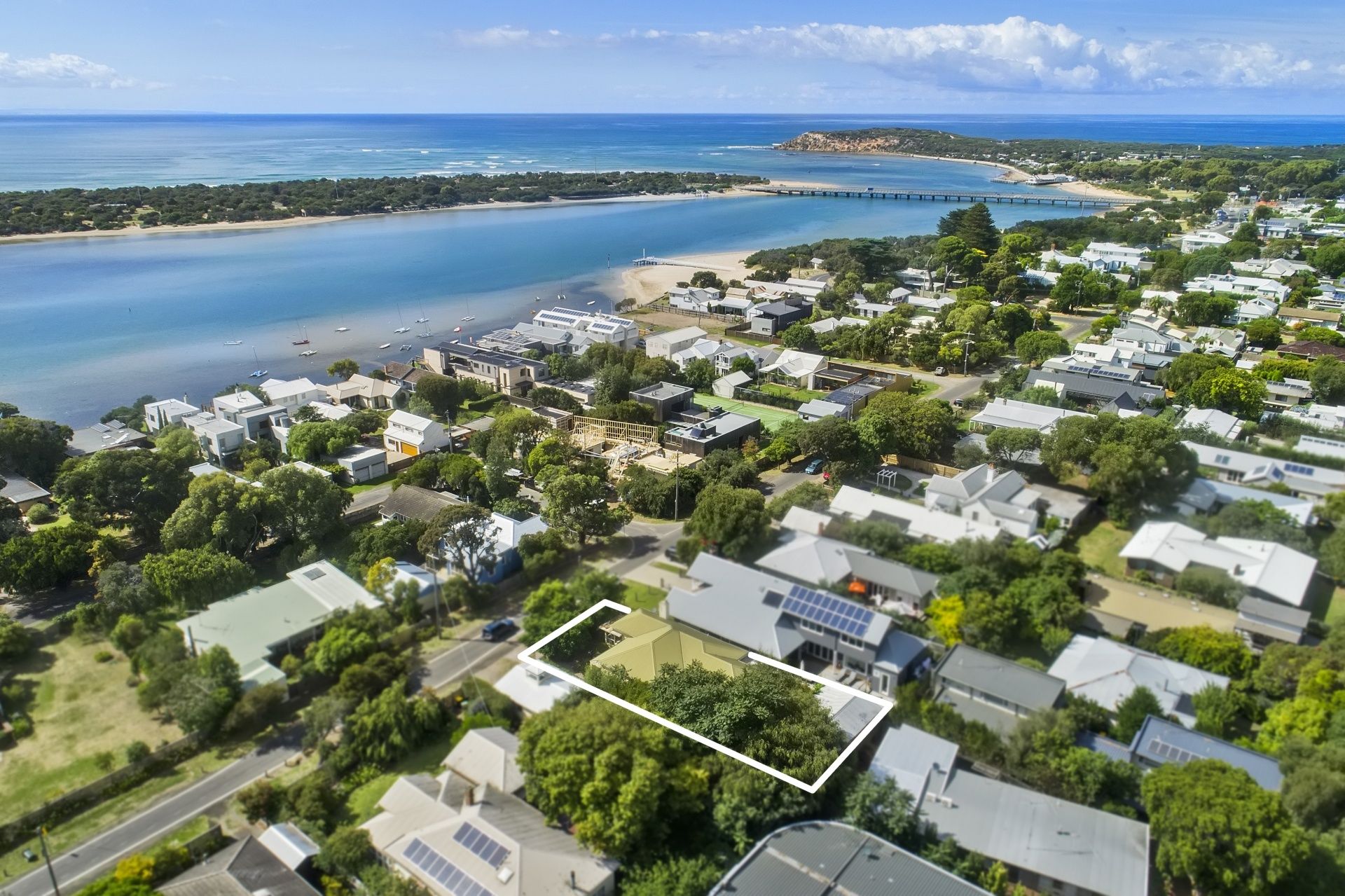 37 Seaview Avenue Barwon Heads VIC, Barwon Heads - Thumbnail 2