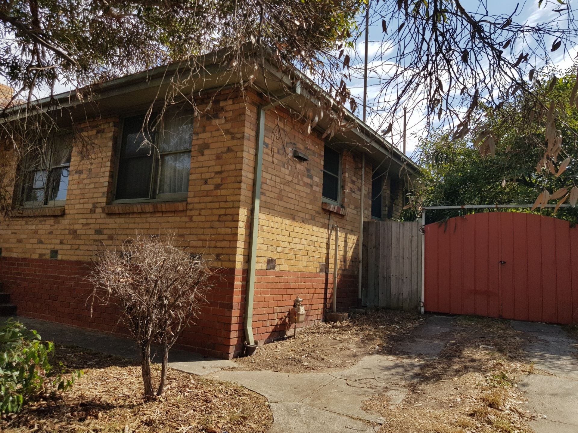 Spacious And Pet Friendly!