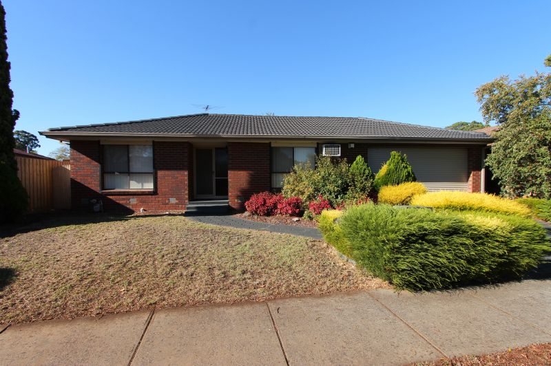 36 Hinkler Drive, Mill Park