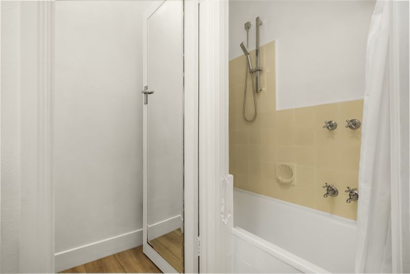 10/42 Waterloo Crescent, St Kilda