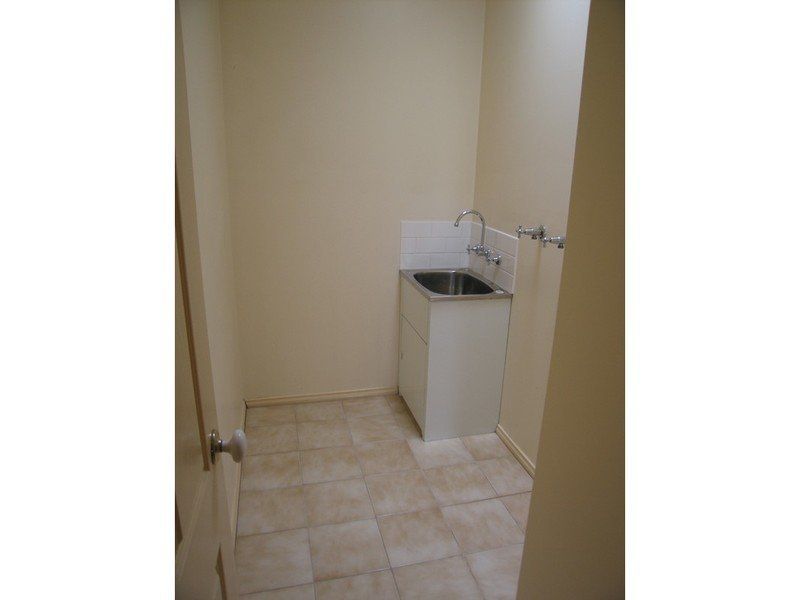 Superb 2 Bedroom Unit!