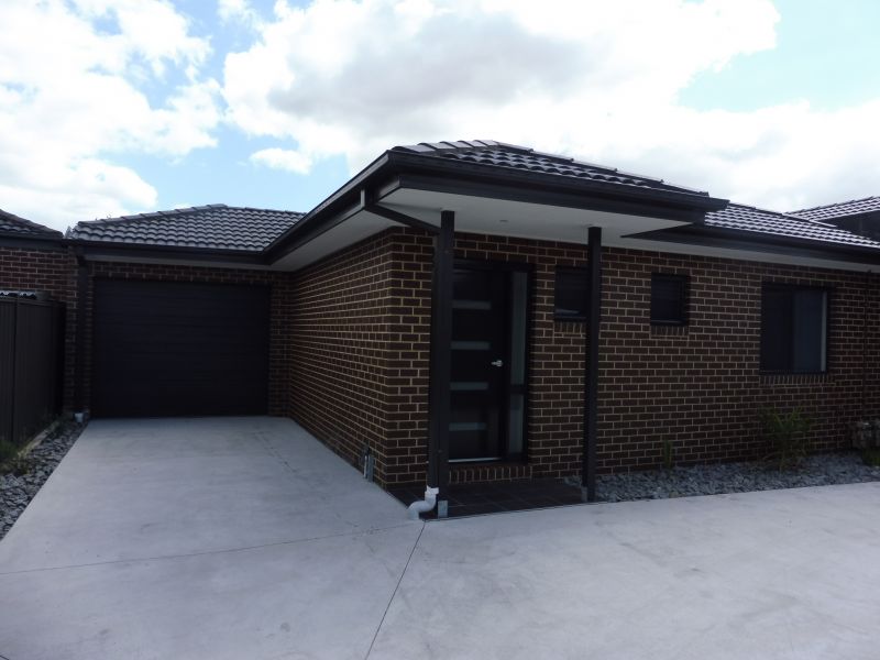 2/93 Darebin Boulevard, Reservoir