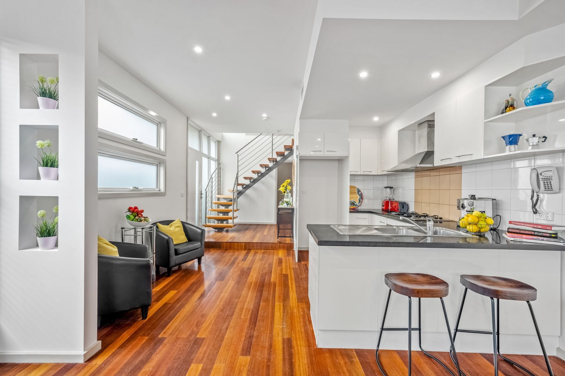 Unbeatable 4-bedroom townhouse!