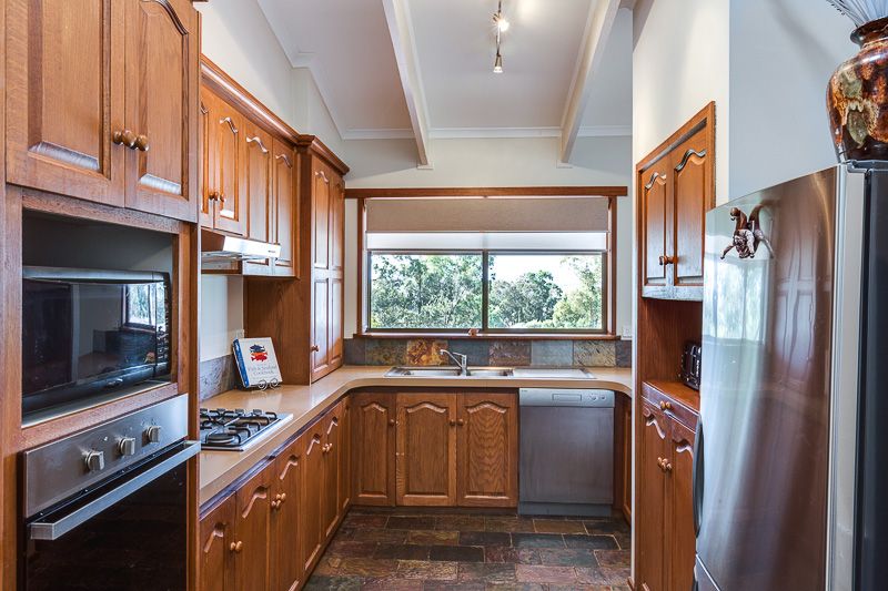 14 Links Road, Bacchus Marsh - Thumbnail 8