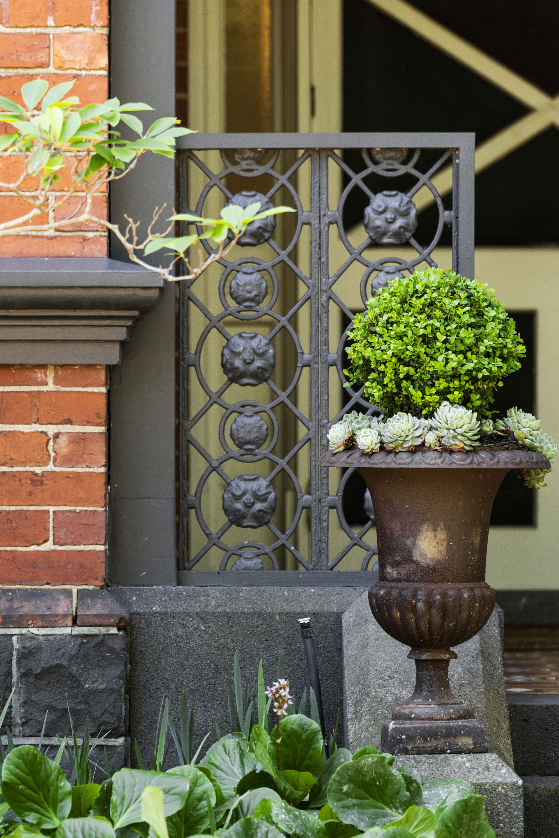 Kay & Burton 23 Riversdale Road, Hawthorn