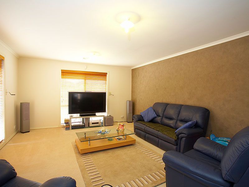 4 Bunya Close, Caroline Springs - Thumbnail 5