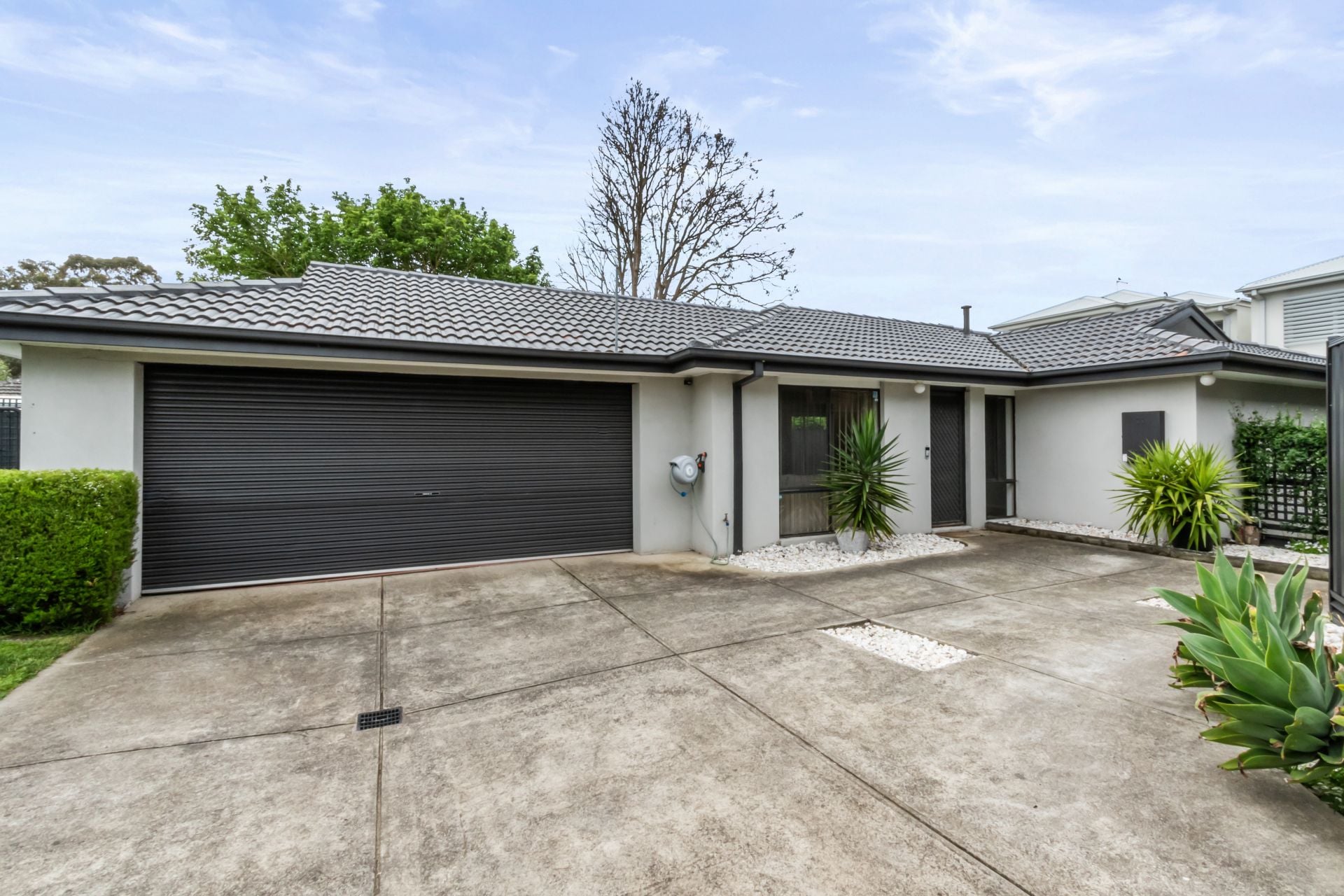 Versatile floorplan with spacious backyard