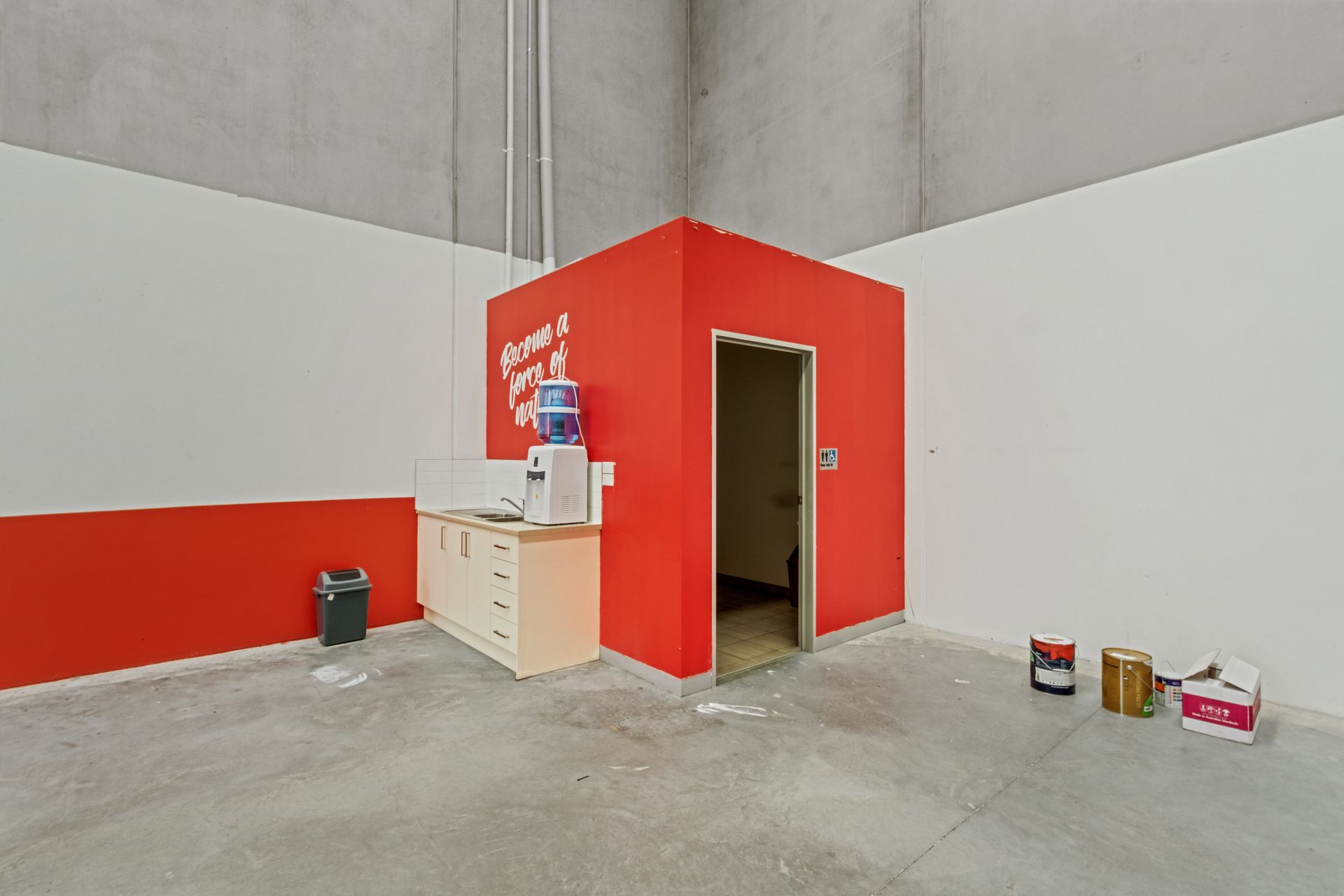 Modern Warehouse in convenient location