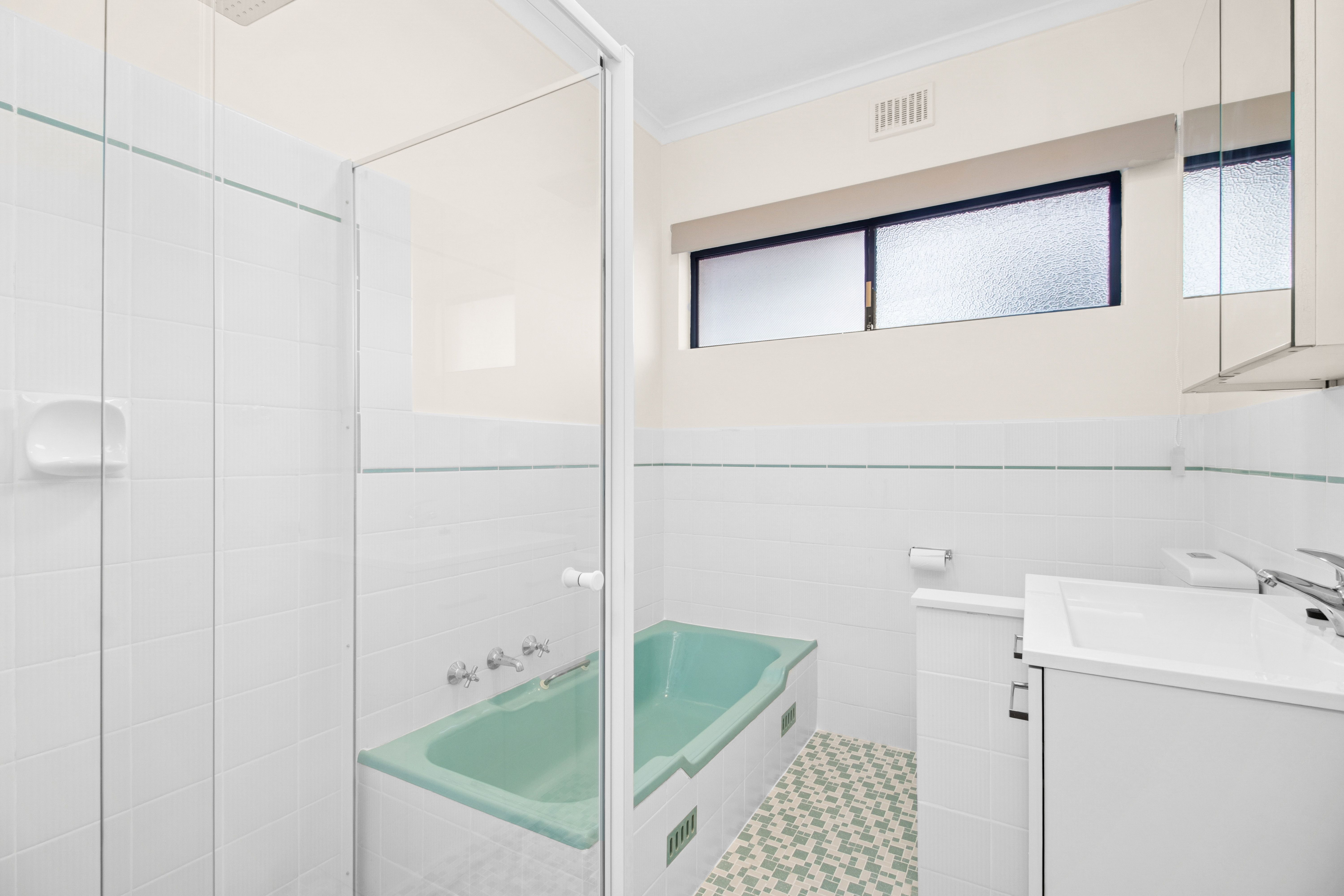 2/20 Orient Road Kensington Gardens 5068