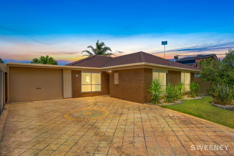 4 Davidson Court, Altona Meadows - Thumbnail 2