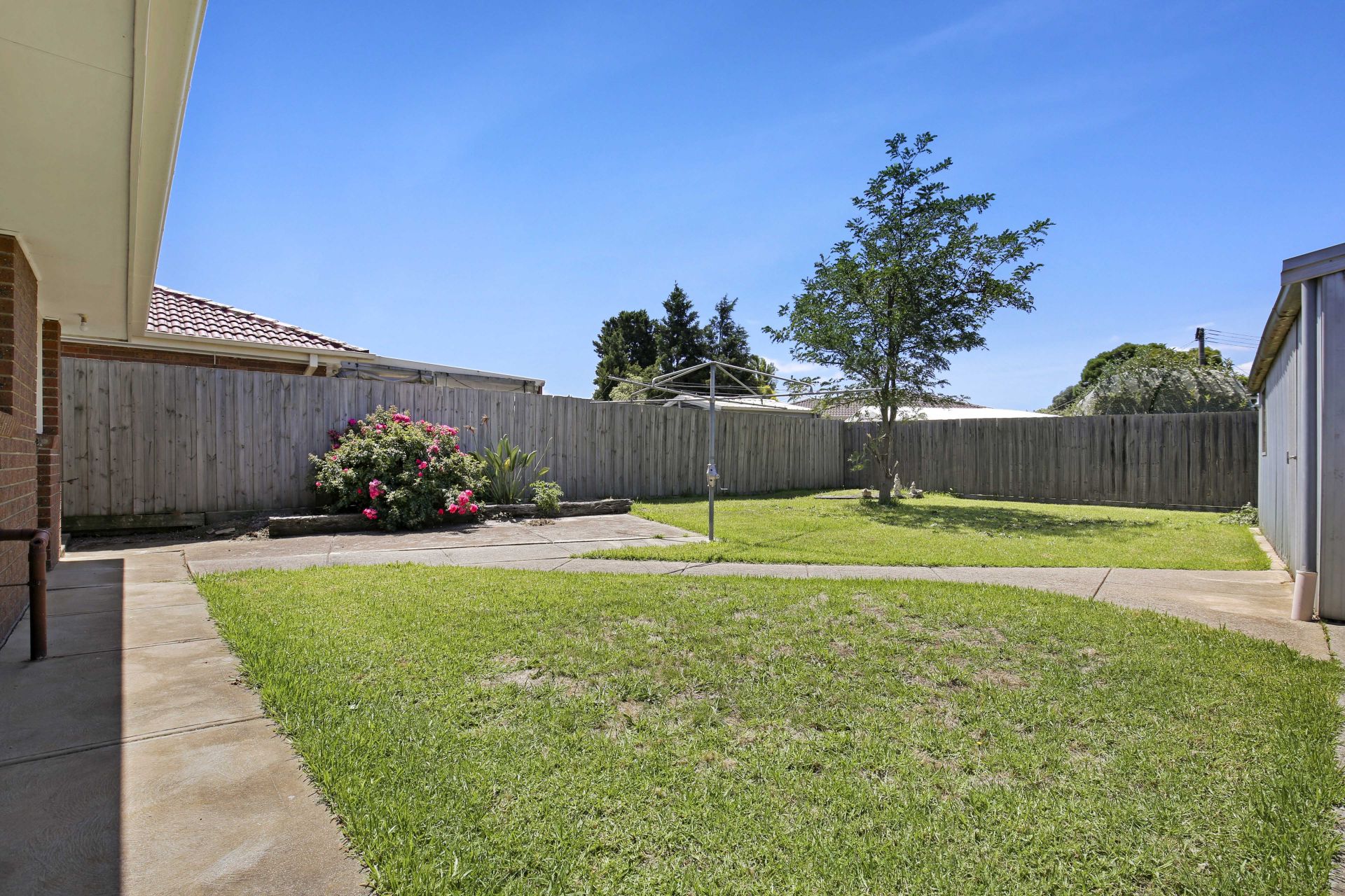 IDEAL FAMILY HOME