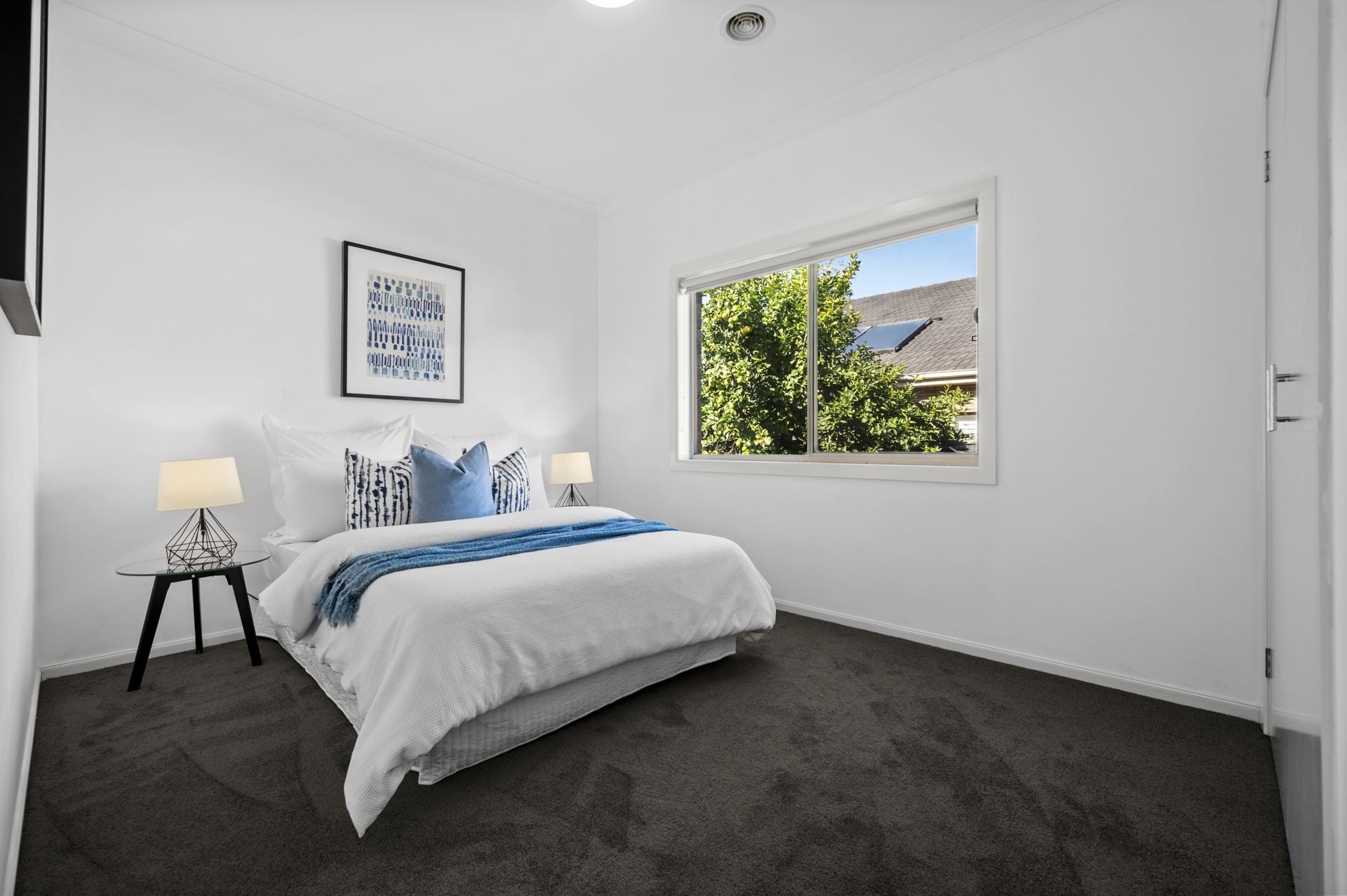 Luxurious Contemporary Family Living