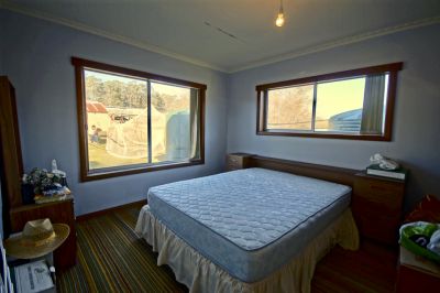 3
 
 
 
  
 
 
 1
 
 
 
  
 
 
 7
 
 
 
 
 
 
 
 31 York Street, Latrobe TAS 7307, Latrobe - Thumbnail 8
