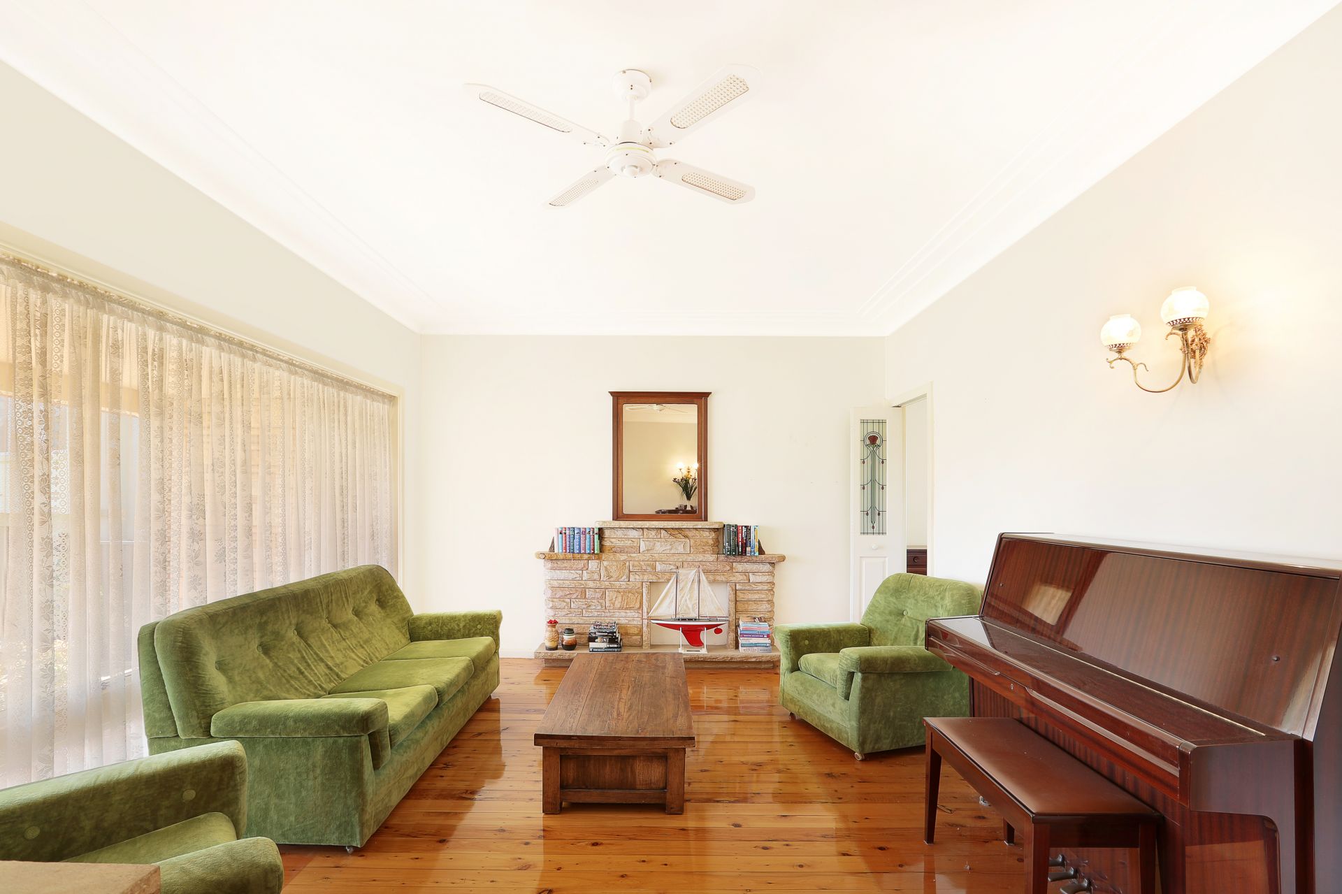 2 Kotara Place, Miranda, Miranda - Thumbnail 3