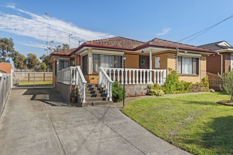 5 Madera Drive, Thomastown