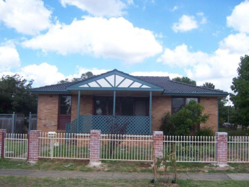 Real Estate For Sale 1 Hakea Place Macquarie Fields , NSW