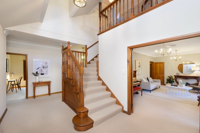 9 Troon Place, Pymble