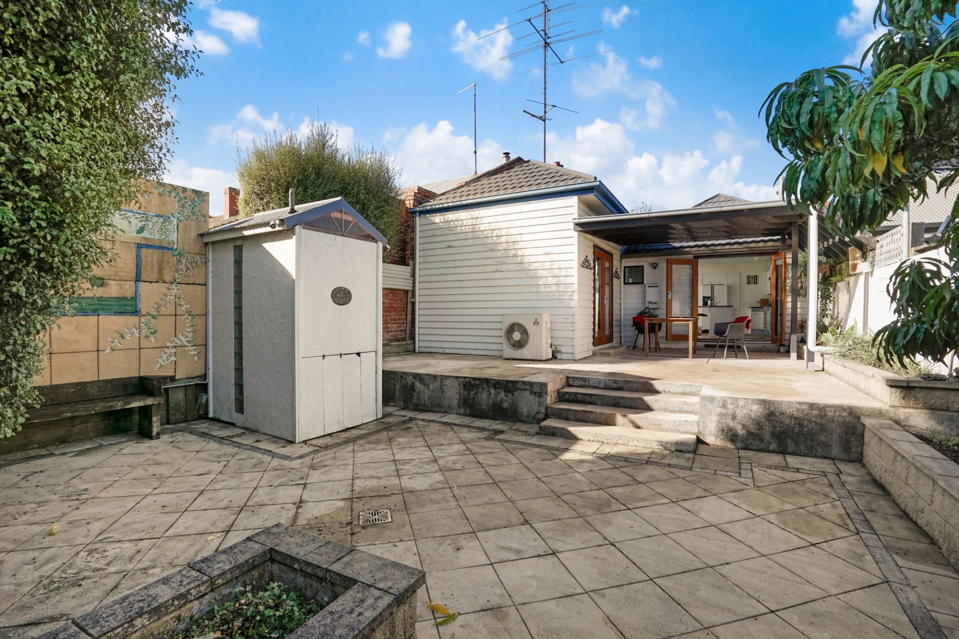 411 Doveton Street North, Soldiers Hill, Soldiers Hill - Thumbnail 3