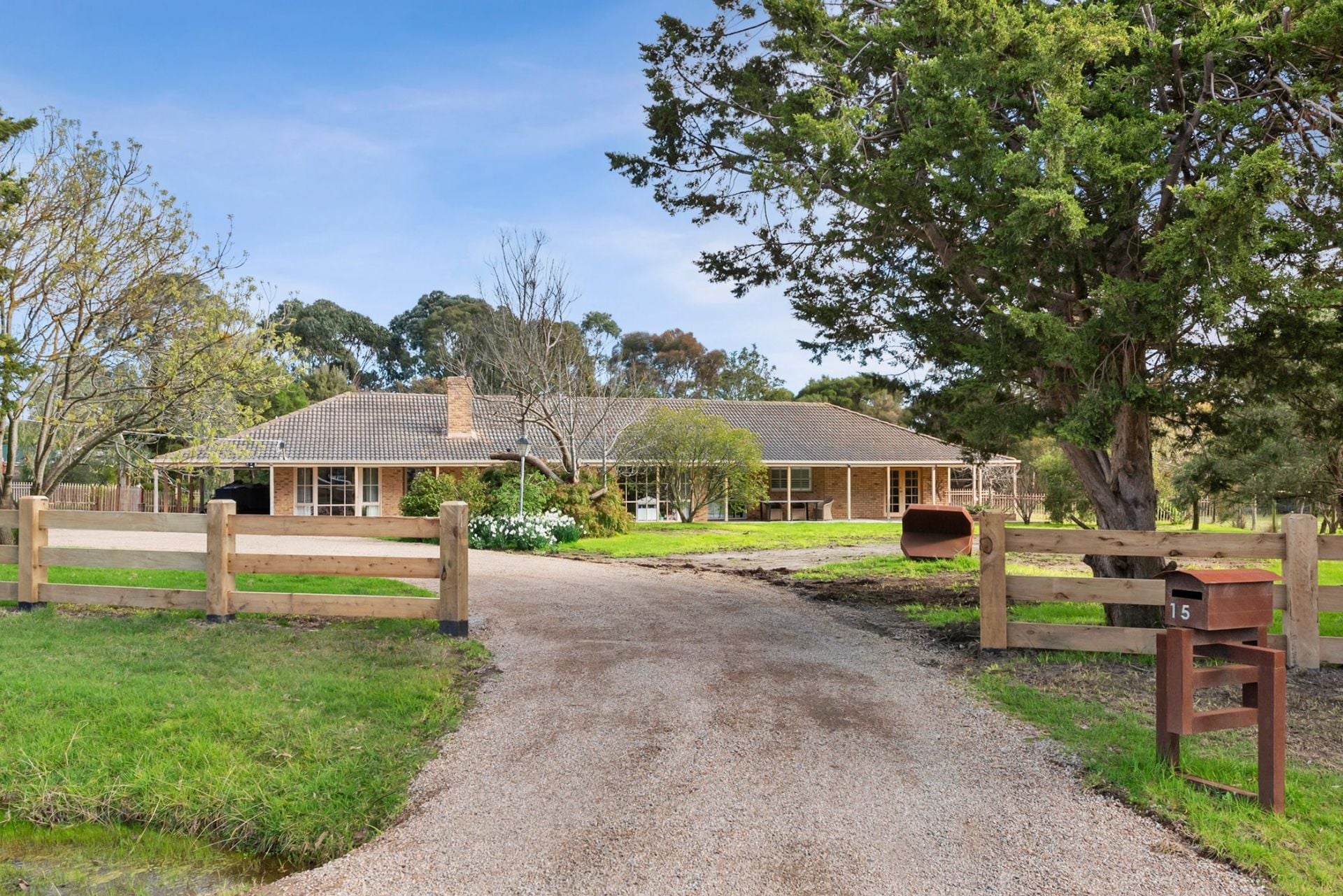 15 Barakee Drive, Somerville VIC