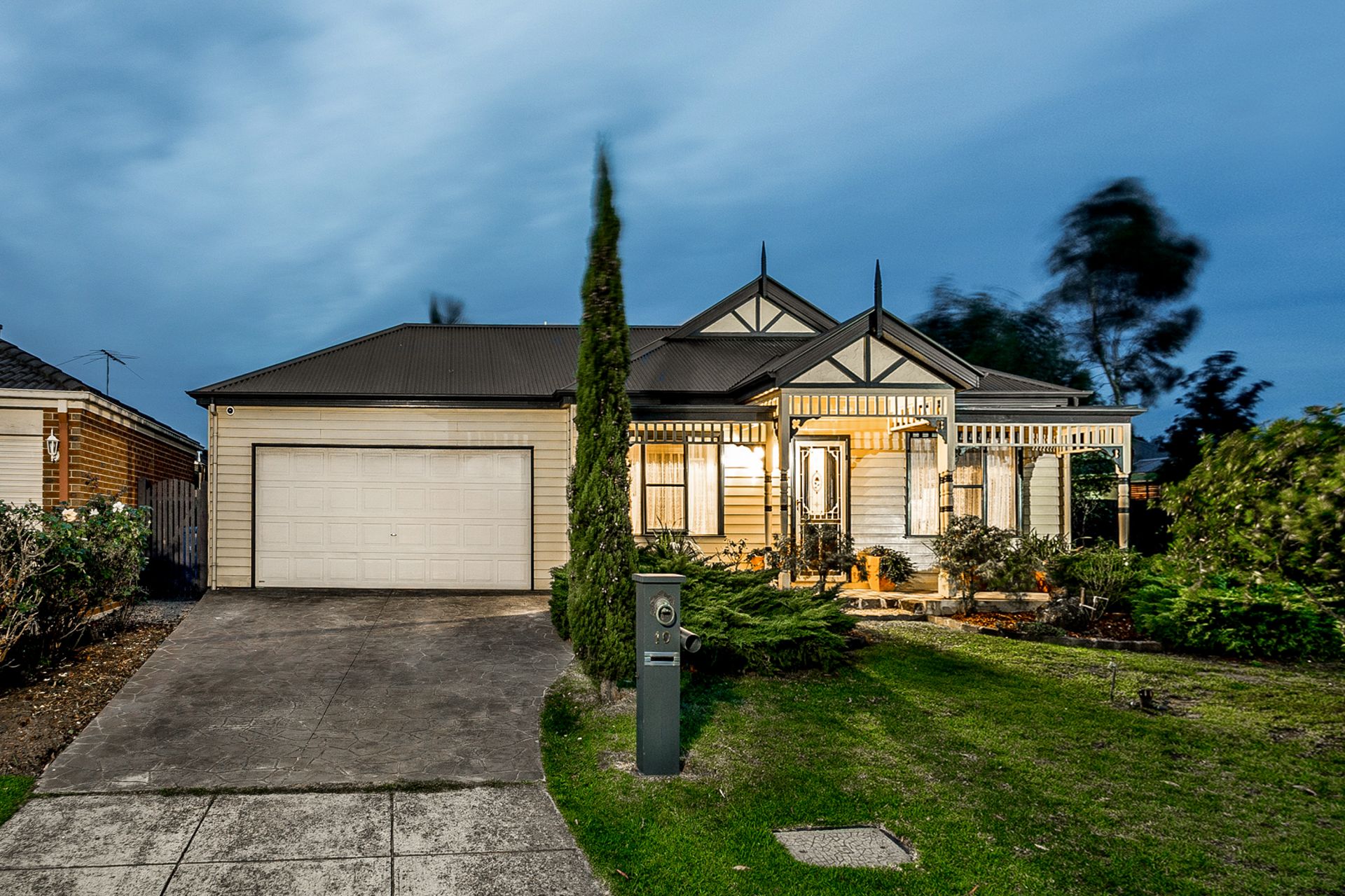 10 Darcy Niland Crescent, Lynbrook OBrien Real Estate