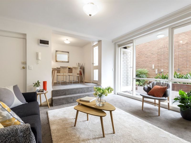 3/30 Urquhart Street, Northcote - Thumbnail 3