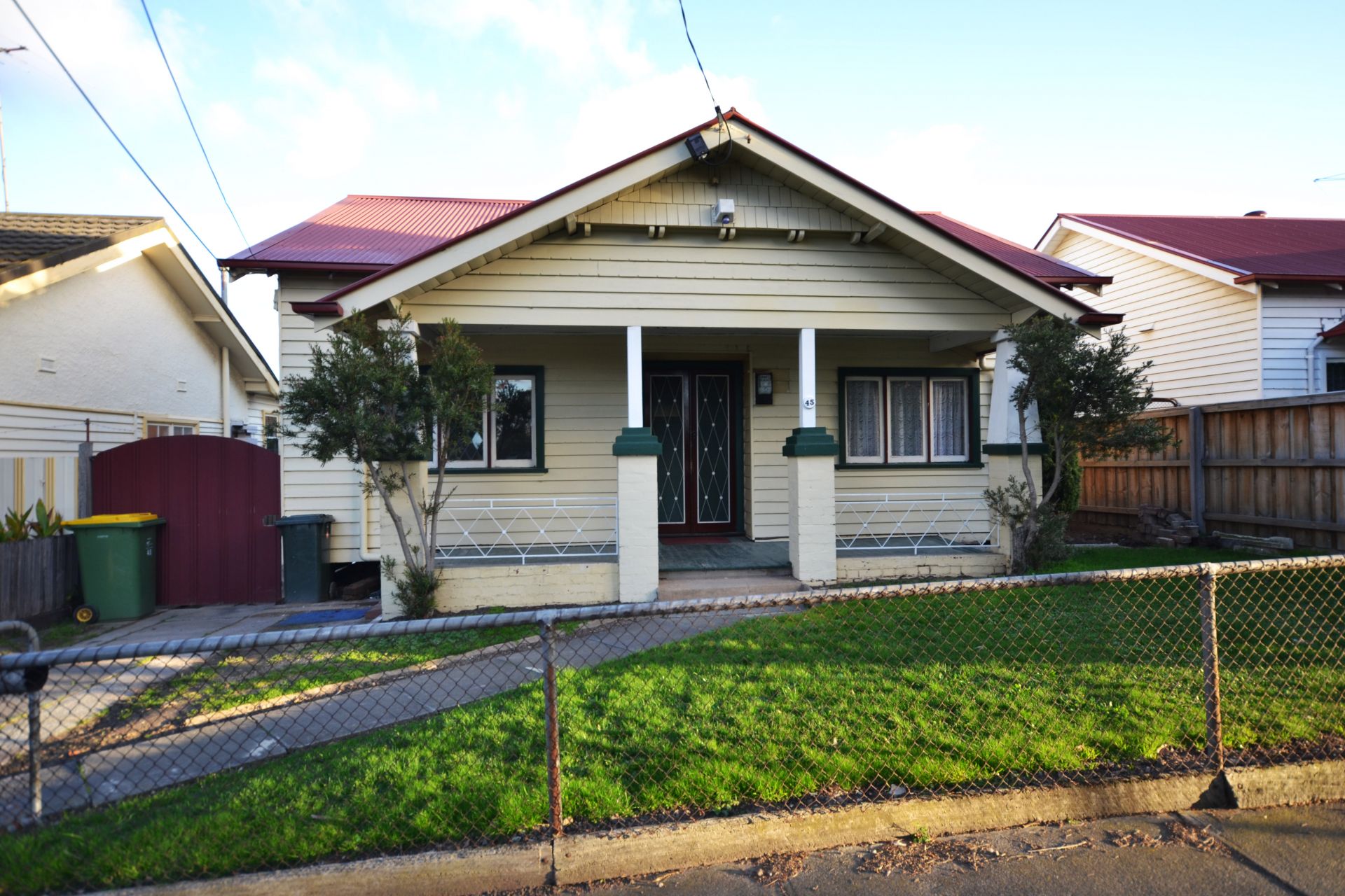 FULLY RENOVATED THREE BEDROOM