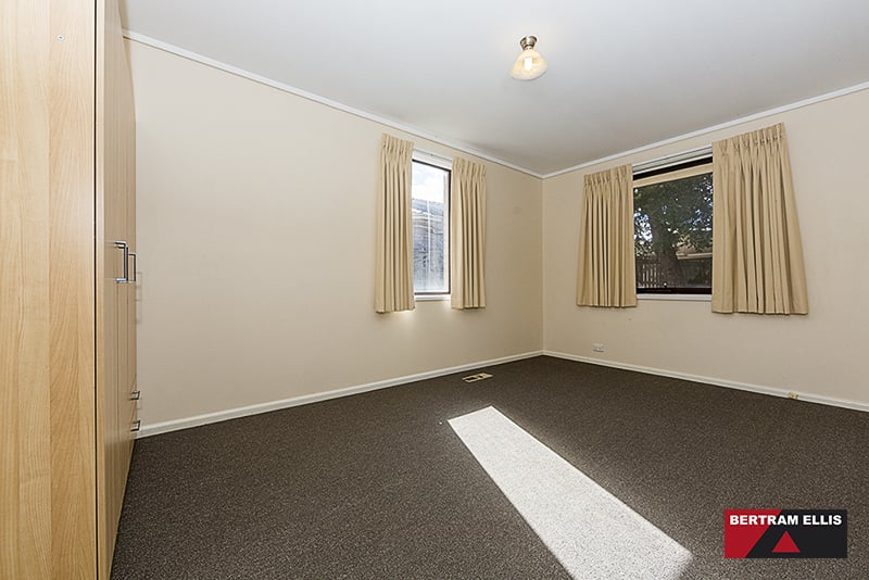 24 McConnel Crescent, Kambah - Thumbnail 6