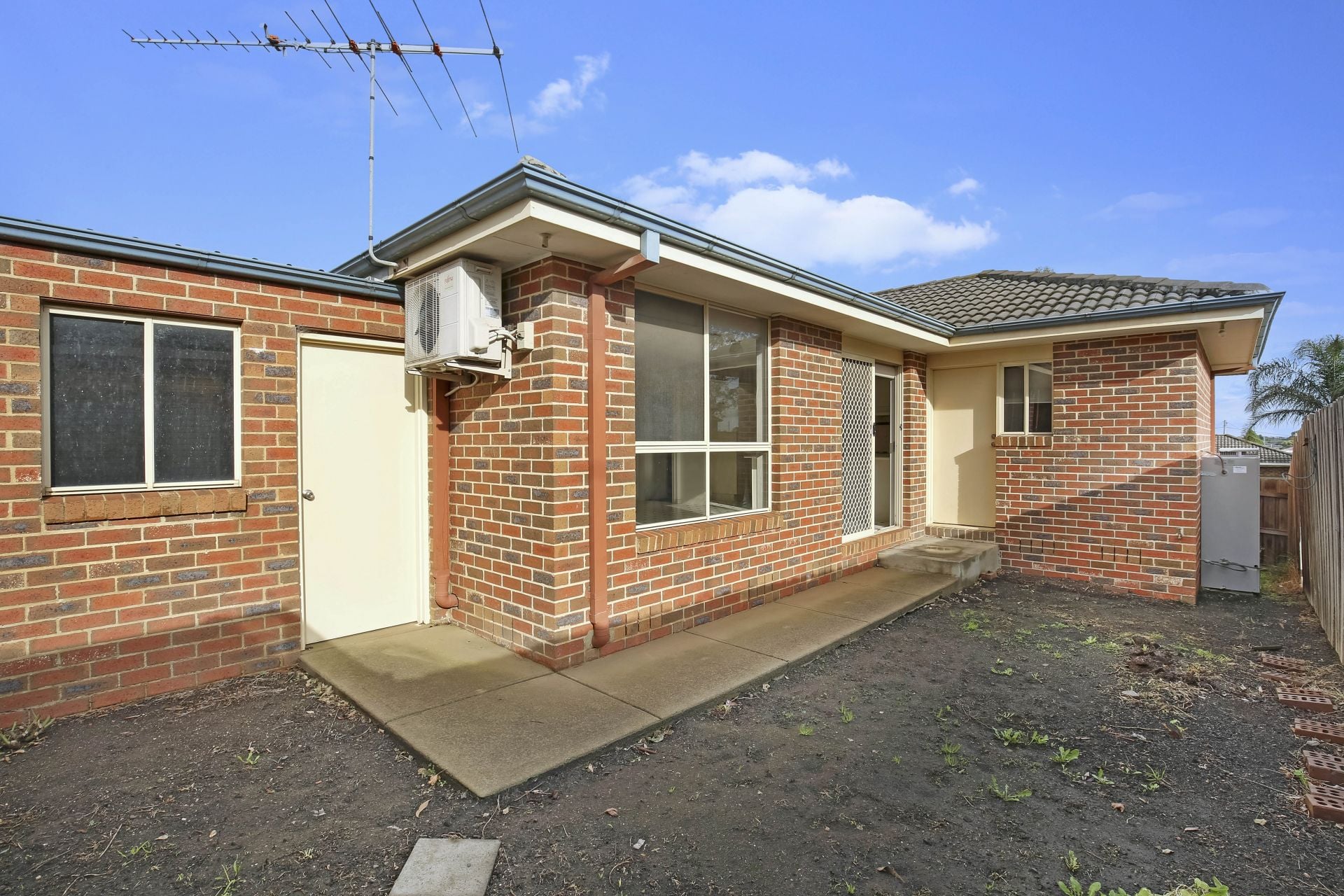 Family Living in Sought After Mill Park