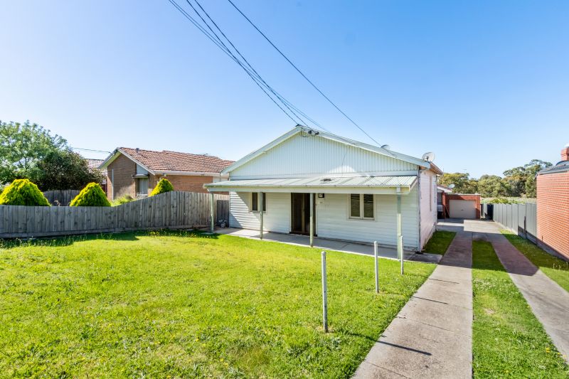 77A Purinuan Road, Reservoir