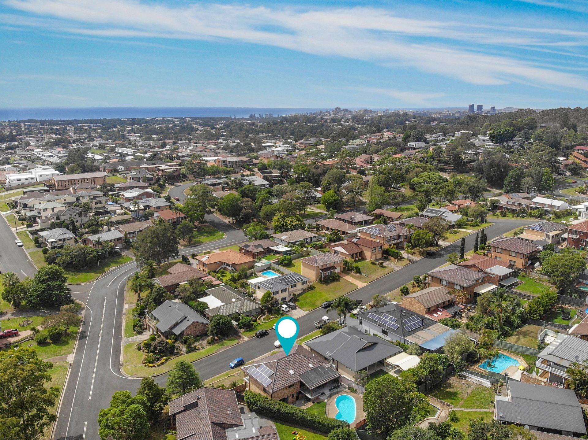 Real Estate For Sale 2 Jolliffe Street Balgownie , NSW