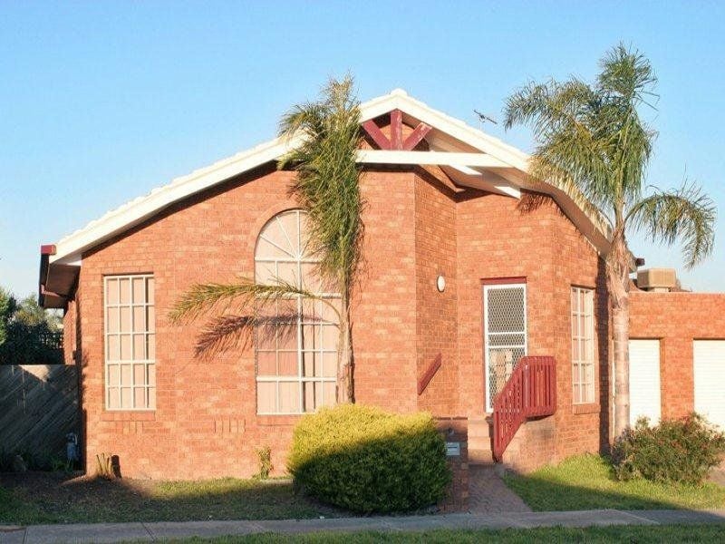 10 Glencairn Place, Mill Park